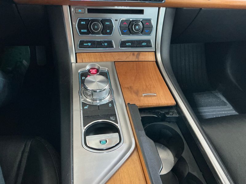 Jaguar XF 2.2 D 2014 – снимка 25