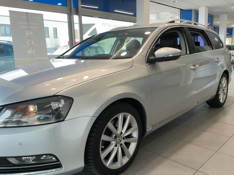 Volkswagen Passat 2.0 TDI Highline BlueMotion Tech 2013 – снимка 1