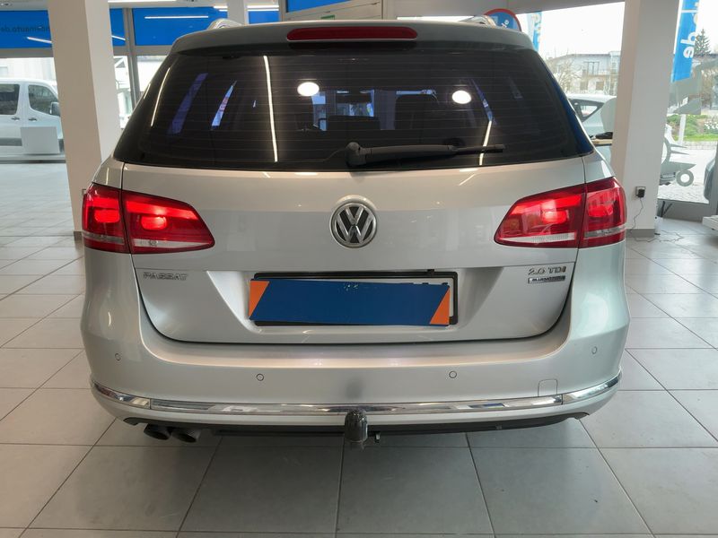 Volkswagen Passat 2.0 TDI Highline BlueMotion Tech 2013 – снимка 7