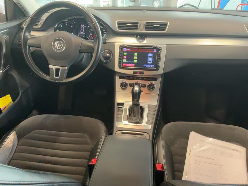 Volkswagen Passat 2.0 TDI Highline BlueMotion Tech 2013 – снимка 17