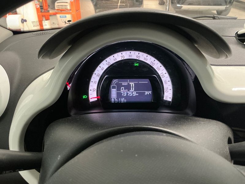 Renault Twingo electric drive 60 kW Zen Electric 2021 – снимка 18