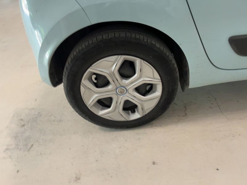 Renault Twingo electric drive 60 kW Zen Electric 2021 – снимка 9