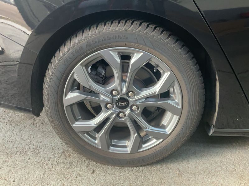 Ford Focus 1.0 EcoBoost Mild-Hybrid ST-Line X 2024 – снимка 9
