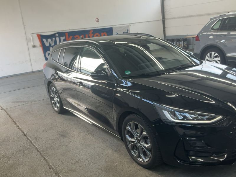 Ford Focus 1.0 EcoBoost Mild-Hybrid ST-Line X 2024 – снимка 12