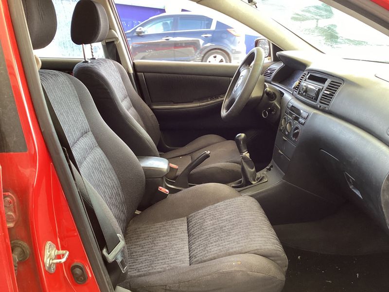 Toyota Corolla 2.0 D-4D Terra 2003 – снимка 3