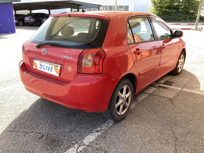 Toyota Corolla 2.0 D-4D Terra 2003 – снимка 2