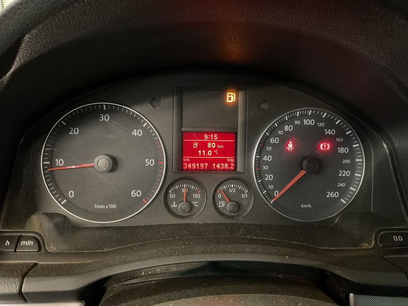 Volkswagen Jetta 1.9 TDI Comfortline 2009 – снимка 4