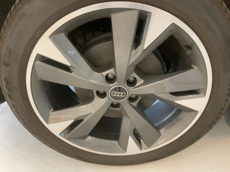 Audi Q4 50 e-tron quattro 2022 – снимка 9