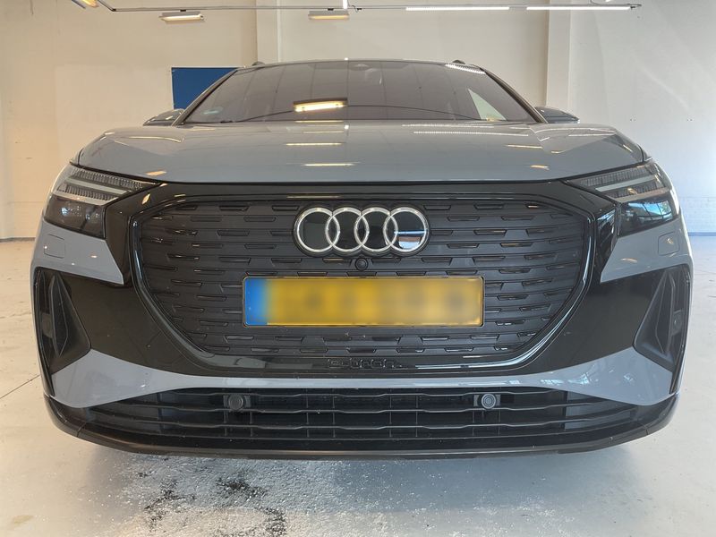 Audi Q4 50 e-tron quattro 2022 – снимка 23