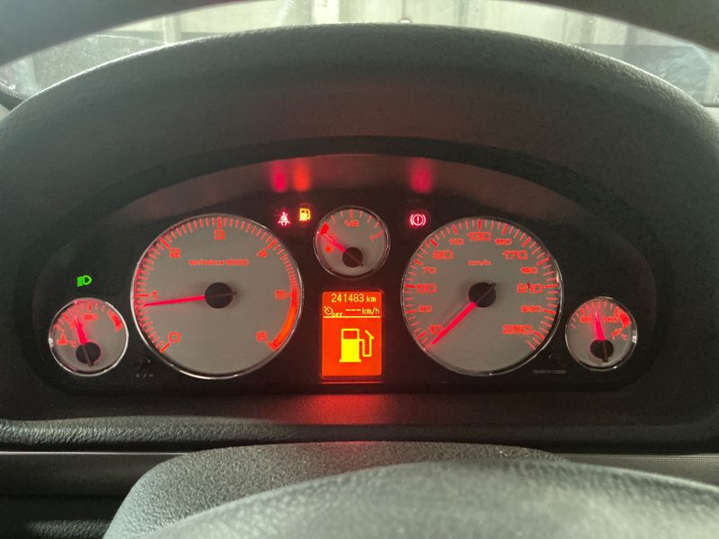 Peugeot 407 2.0 HDi ST Sport Pack 2007 – снимка 4