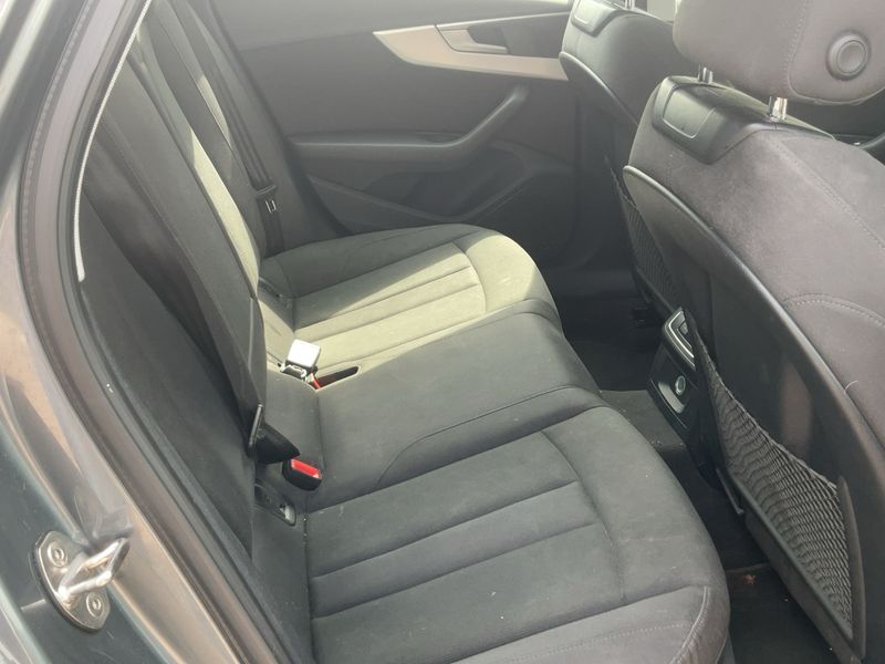Audi A4 35 TFSI Sport 2019 – снимка 19