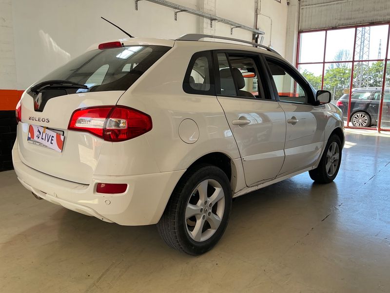 Renault Koleos 2.0 dCi Privilege 2009 – снимка 2