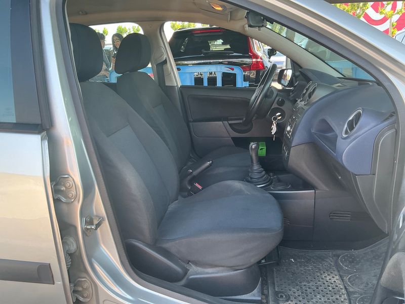Ford Fiesta 1.4 Trend 2006 – снимка 3