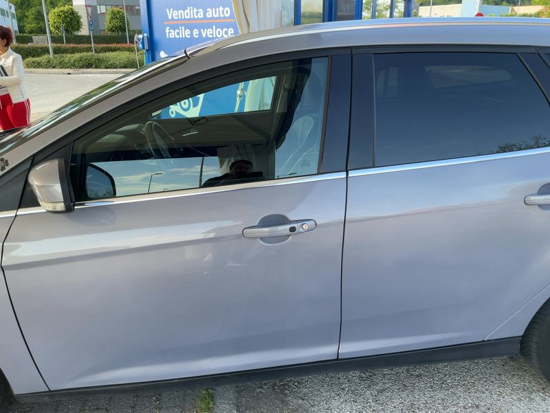 Ford Focus 1.6 EcoBoost Titanium 2011 – снимка 4