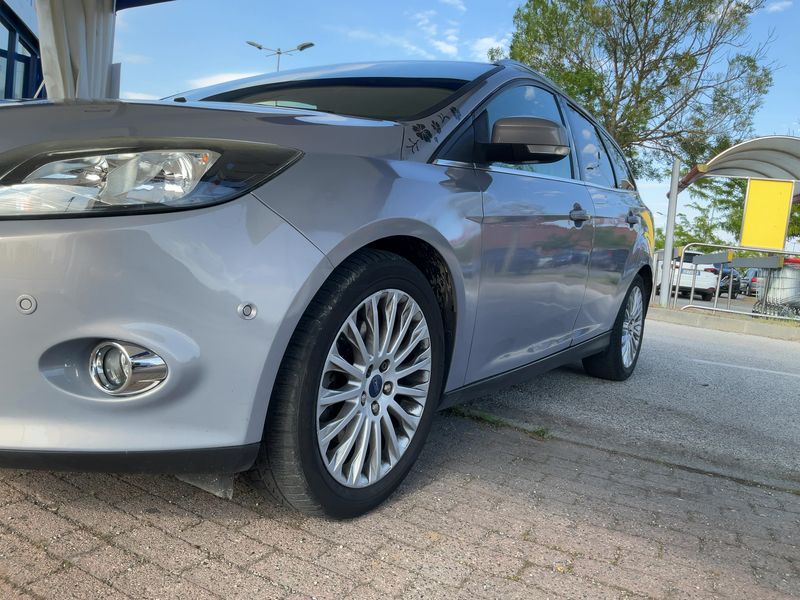 Ford Focus 1.6 EcoBoost Titanium 2011 – снимка 2
