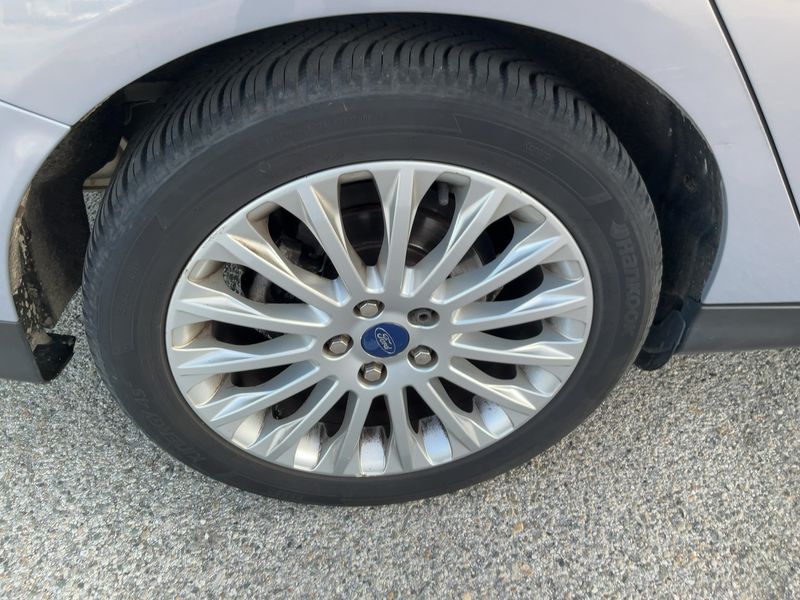 Ford Focus 1.6 EcoBoost Titanium 2011 – снимка 9