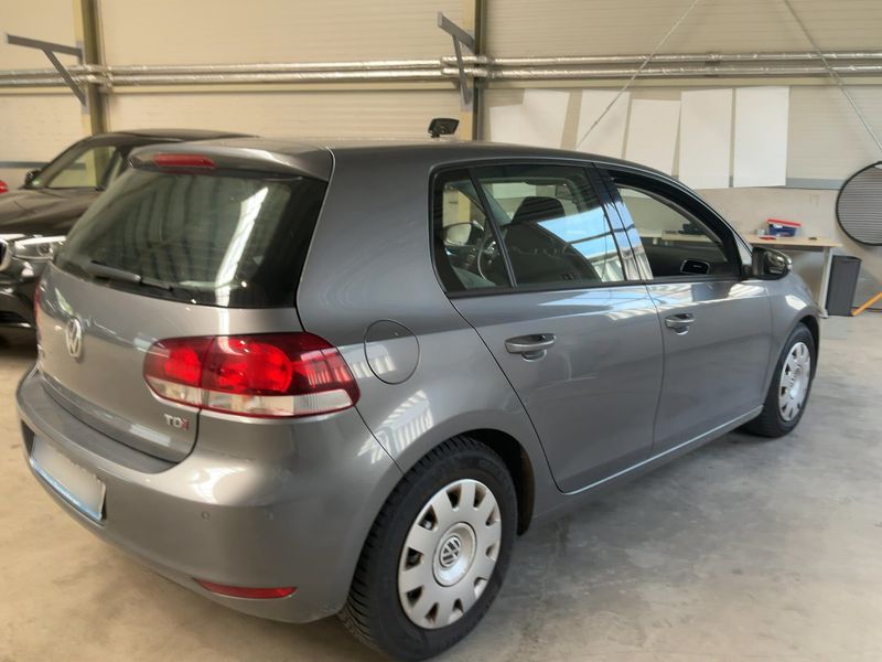 Volkswagen Golf VI 1.6 TDI Highline 2011 – снимка 8