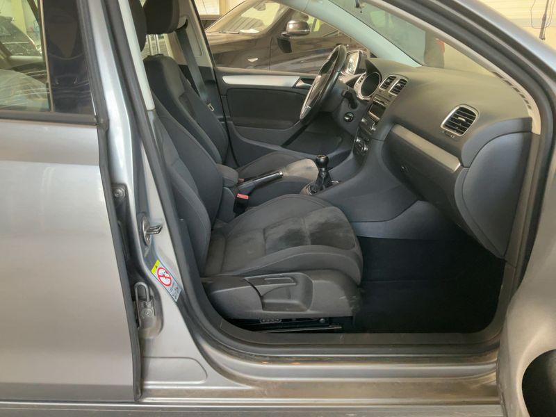 Volkswagen Golf VI 1.6 TDI Highline 2011 – снимка 17