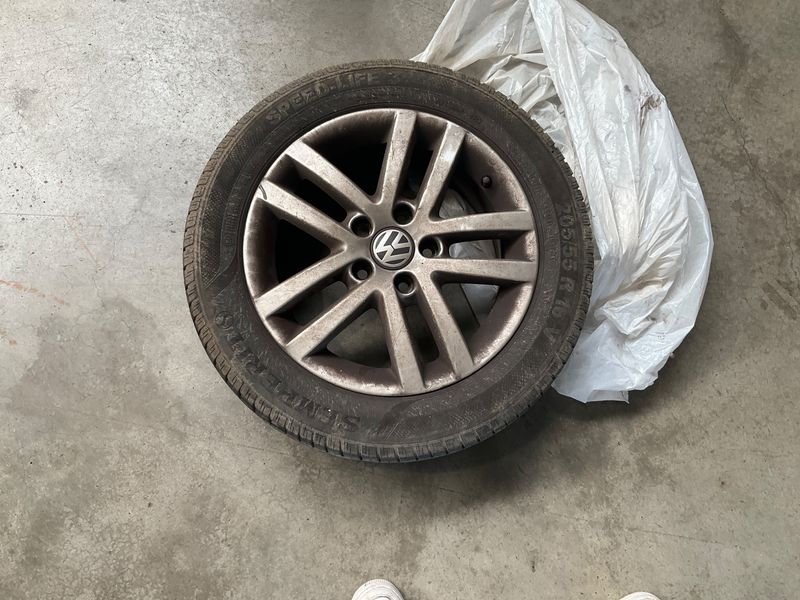 Volkswagen Golf VI 1.6 TDI Highline 2011 – снимка 15