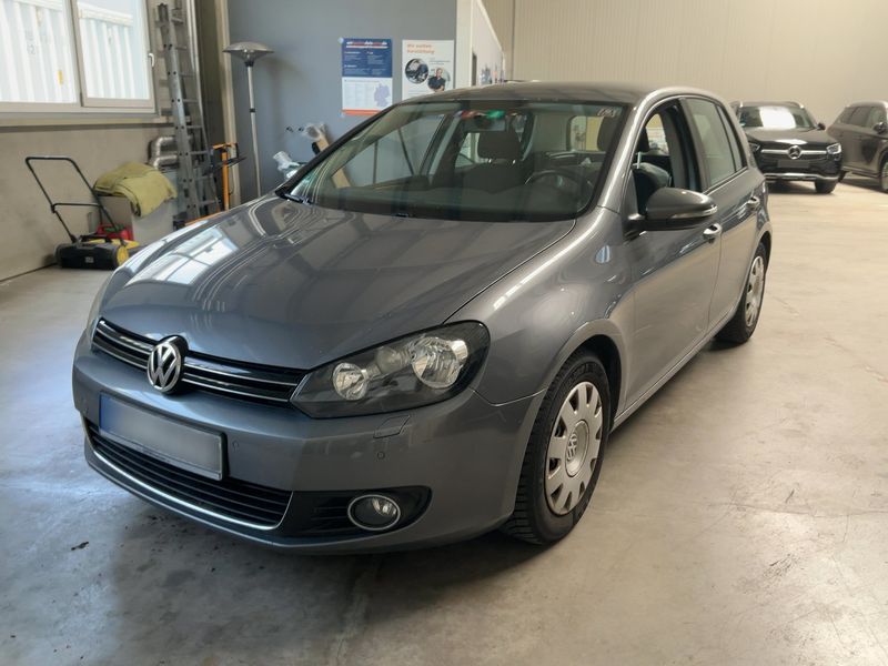 Volkswagen Golf VI 1.6 TDI Highline 2011 – снимка 1
