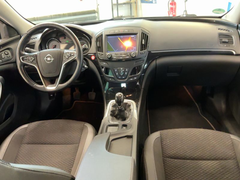 Opel Insignia Sports Tourer 1.6 SIDI Turbo Innovation 2016 – снимка 18