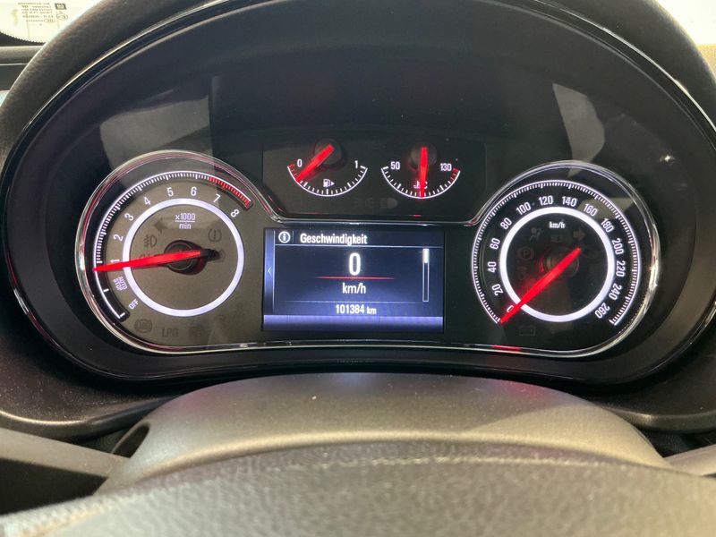 Opel Insignia Sports Tourer 1.6 SIDI Turbo Innovation 2016 – снимка 19