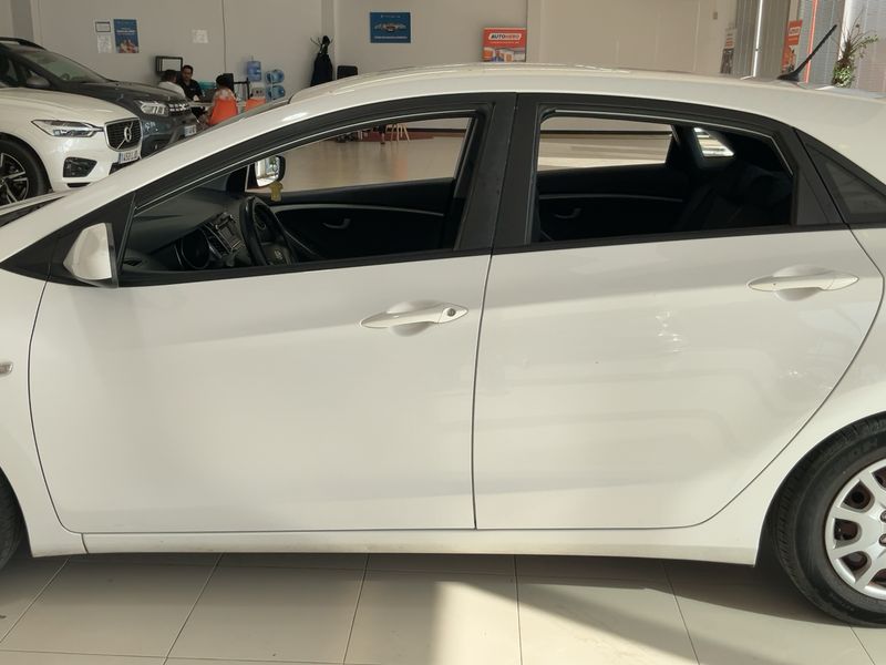 Hyundai i30 1.4 Klass 2014 – снимка 4