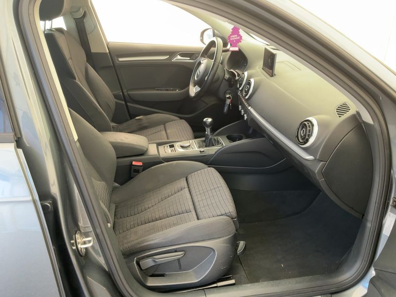 Audi A3 Sportback 2.0 TDI Ambition 2015 – снимка 16