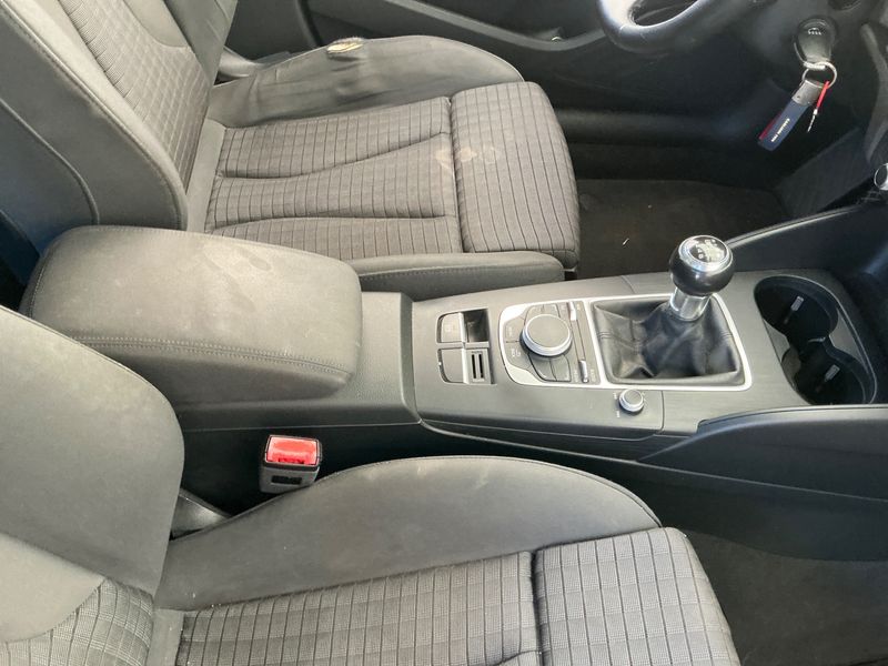 Audi A3 Sportback 2.0 TDI Ambition 2015 – снимка 24