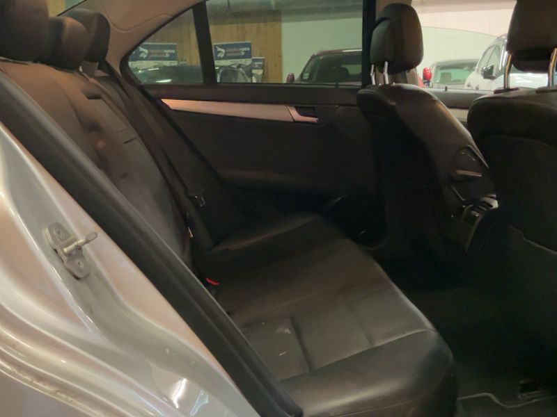 Mercedes-Benz C-Klasse C 250 CDI 4Matic BlueEfficiency Avantgarde 2011 – снимка 19