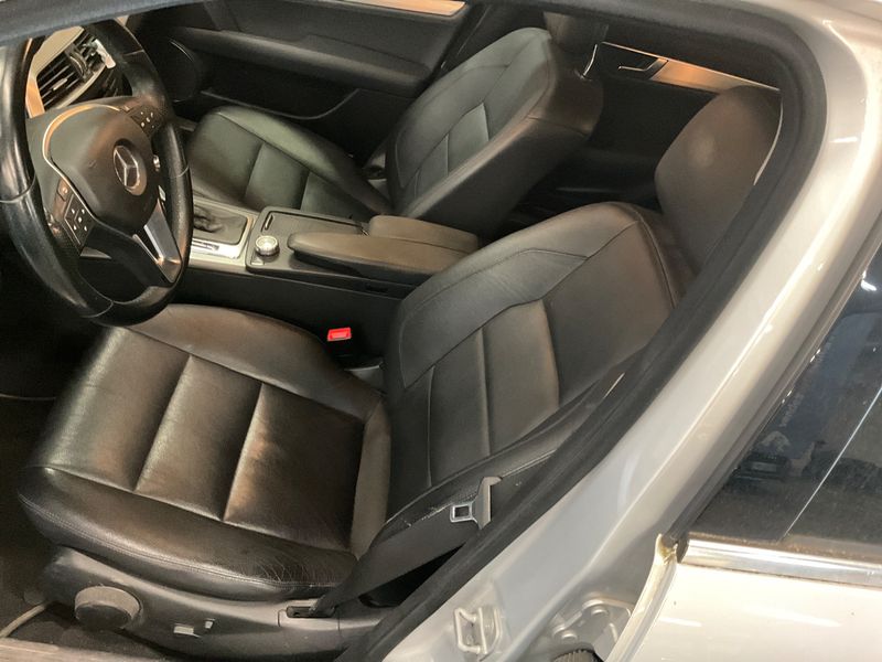 Mercedes-Benz C-Klasse C 250 CDI 4Matic BlueEfficiency Avantgarde 2011 – снимка 27