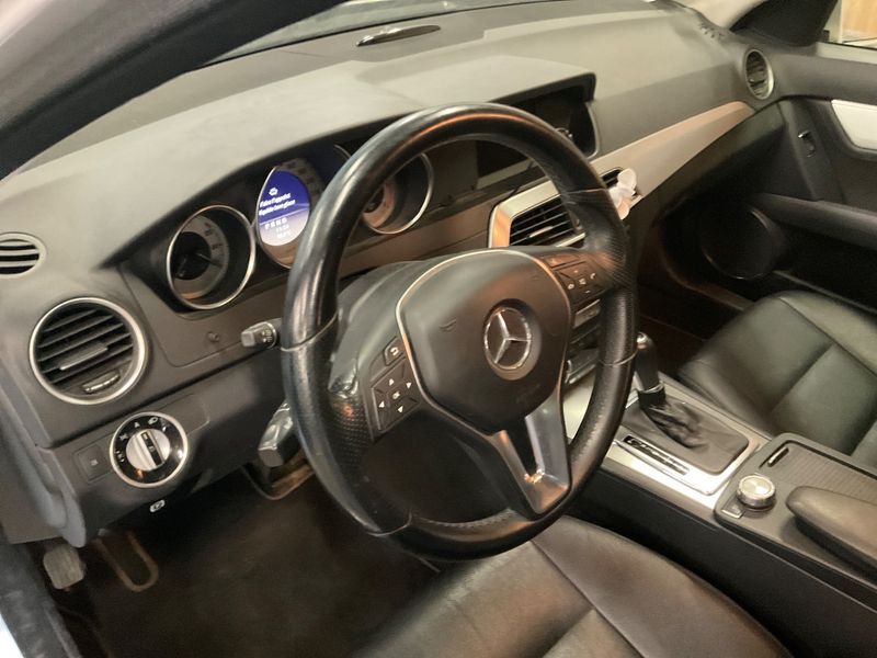 Mercedes-Benz C-Klasse C 250 CDI 4Matic BlueEfficiency Avantgarde 2011 – снимка 28