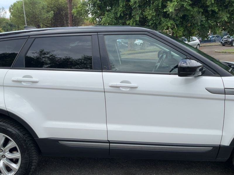 Land Rover Evoque 2.0 Td4 SE 2018 – снимка 10