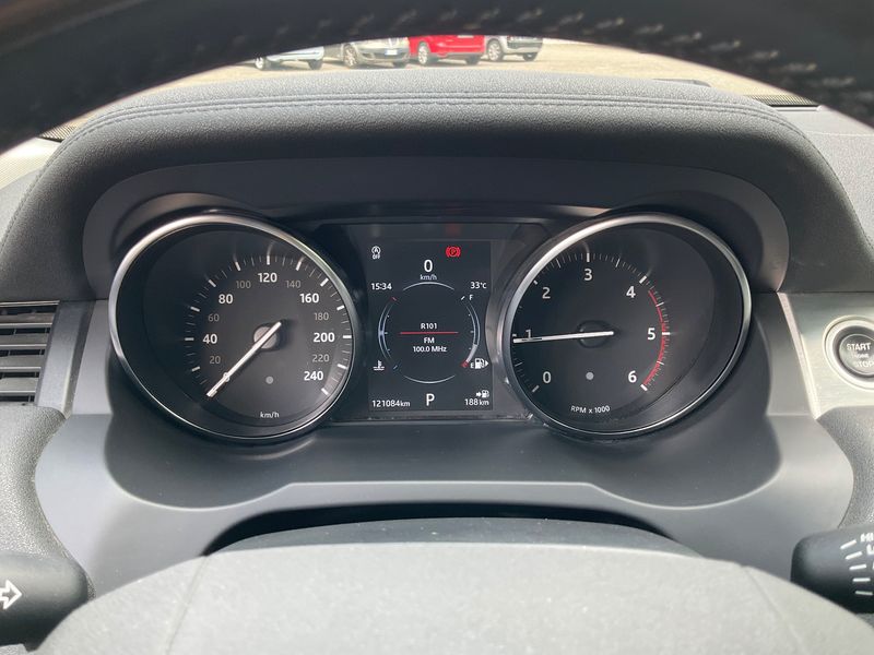 Land Rover Evoque 2.0 Td4 SE 2018 – снимка 19