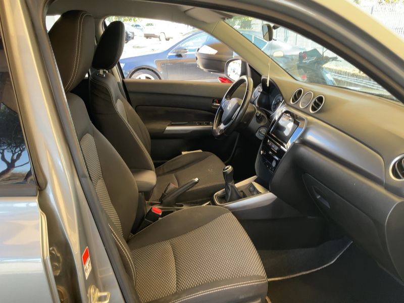 Suzuki Vitara 1.0 BoosterJet Star View 4x2 2019 – снимка 16