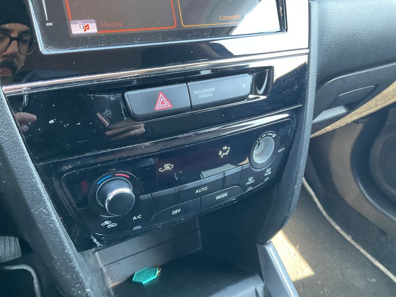 Suzuki Vitara 1.0 BoosterJet Star View 4x2 2019 – снимка 31