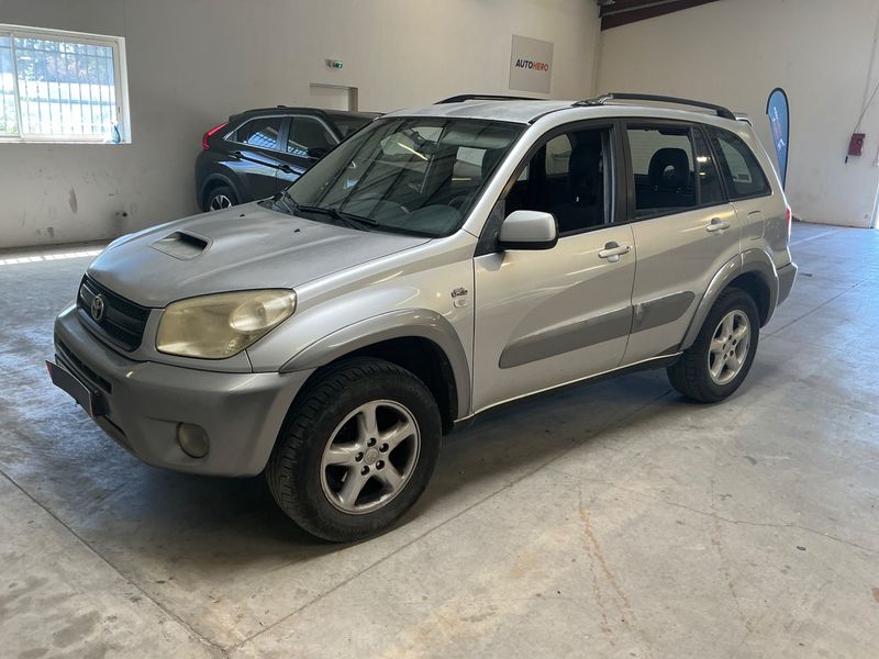 Toyota RAV 4 2.0 D-4D VXE 4x4 2004 – снимка 1