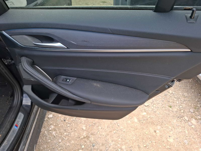BMW 5er 545e xDrive M Sport 2022 – снимка 35