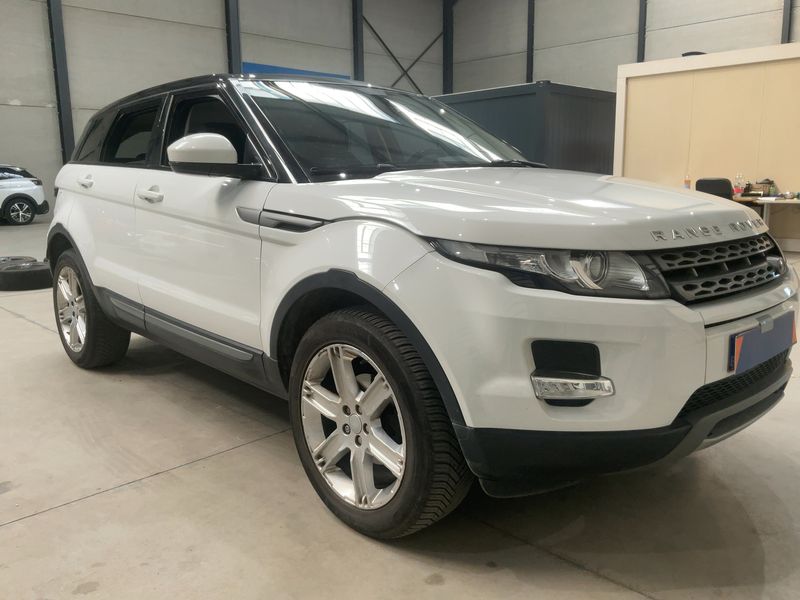 Land Rover Evoque 2.2 Td4 Pure Technik 2015 – снимка 12