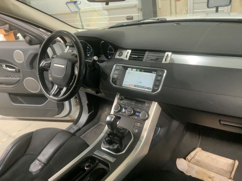Land Rover Evoque 2.2 Td4 Pure Technik 2015 – снимка 18