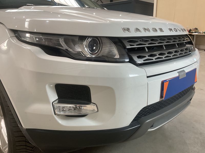 Land Rover Evoque 2.2 Td4 Pure Technik 2015 – снимка 32