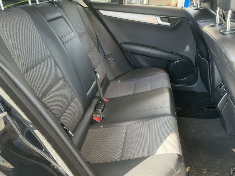Mercedes-Benz C-Klasse C 220 CDI T BlueEfficiency Avantgarde 2011 – снимка 19