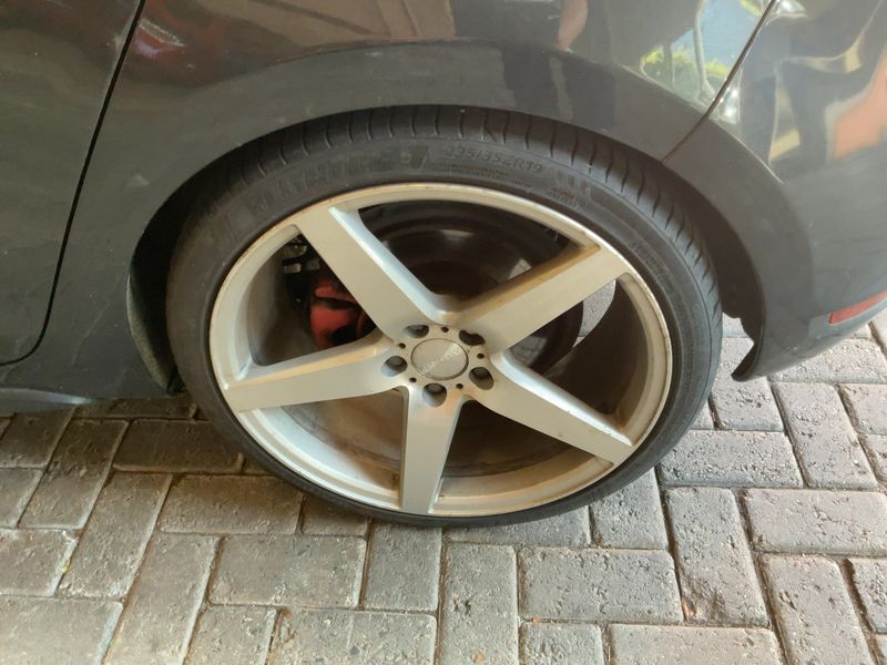 Volkswagen Golf VI 2.0 TSI GTI 2009 – снимка 5