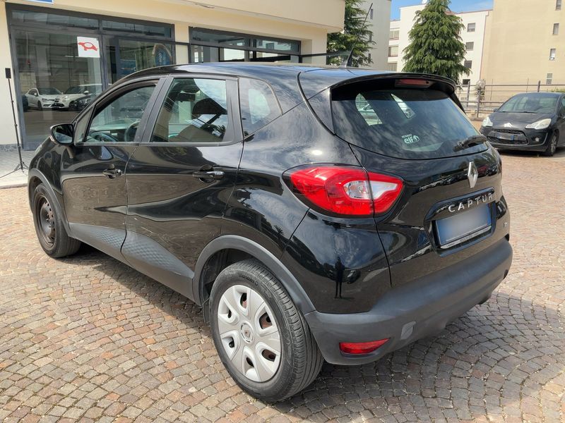 Renault Captur 0.9 TCe Life 2014 – снимка 6