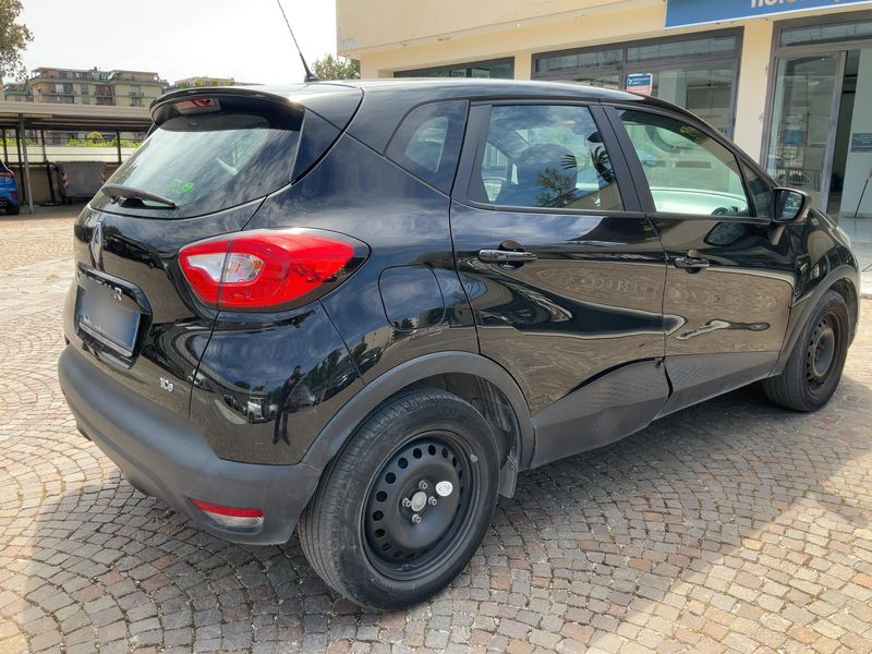 Renault Captur 0.9 TCe Life 2014 – снимка 8