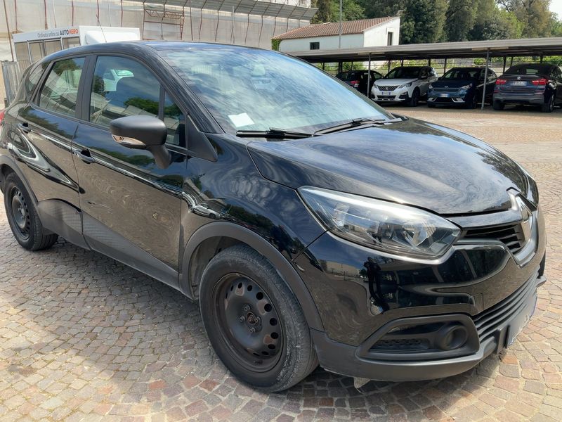 Renault Captur 0.9 TCe Life 2014 – снимка 12