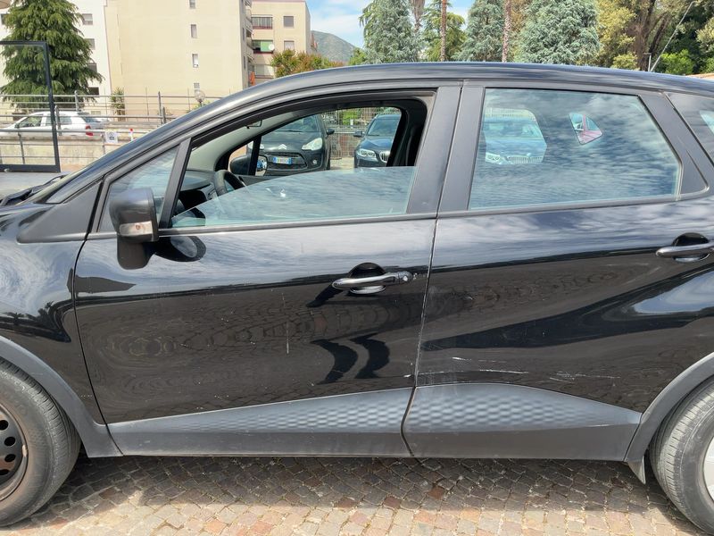 Renault Captur 0.9 TCe Life 2014 – снимка 4