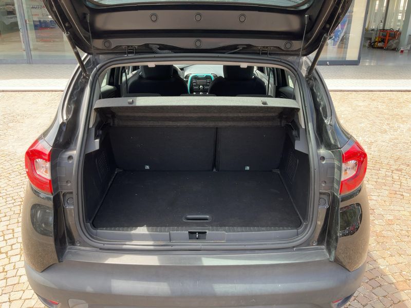 Renault Captur 0.9 TCe Life 2014 – снимка 15