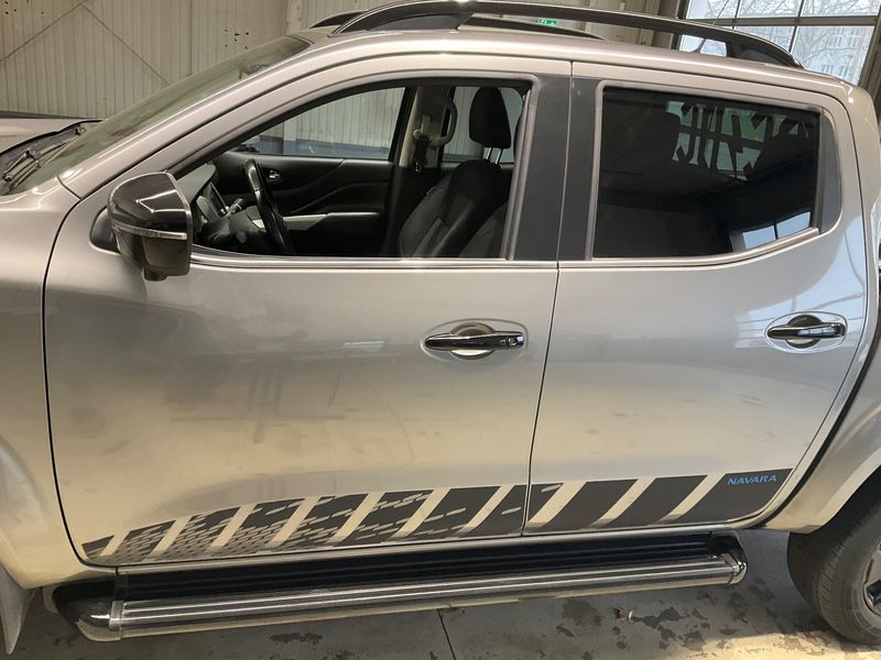 Nissan Navara NP-300 2.3 dCi N-Guard Double Cab 4x4 2022 – снимка 4