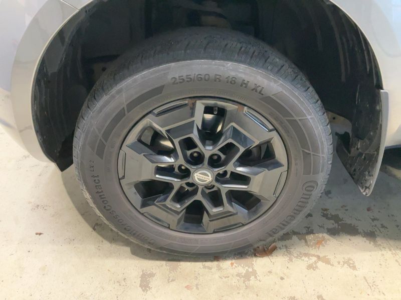 Nissan Navara NP-300 2.3 dCi N-Guard Double Cab 4x4 2022 – снимка 3
